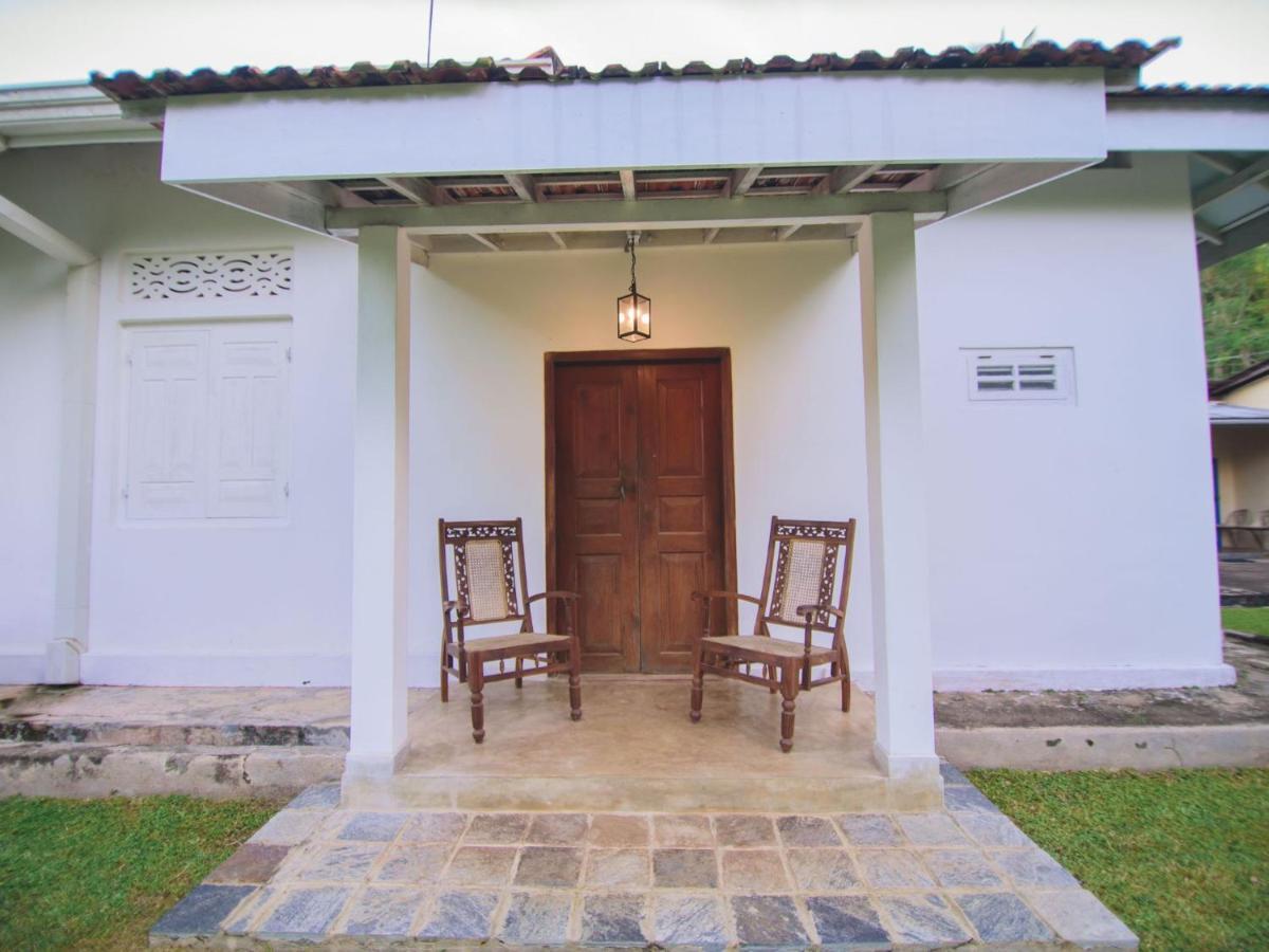 Thalpe Walawwa Heritage Villa Унаватуна Екстериор снимка