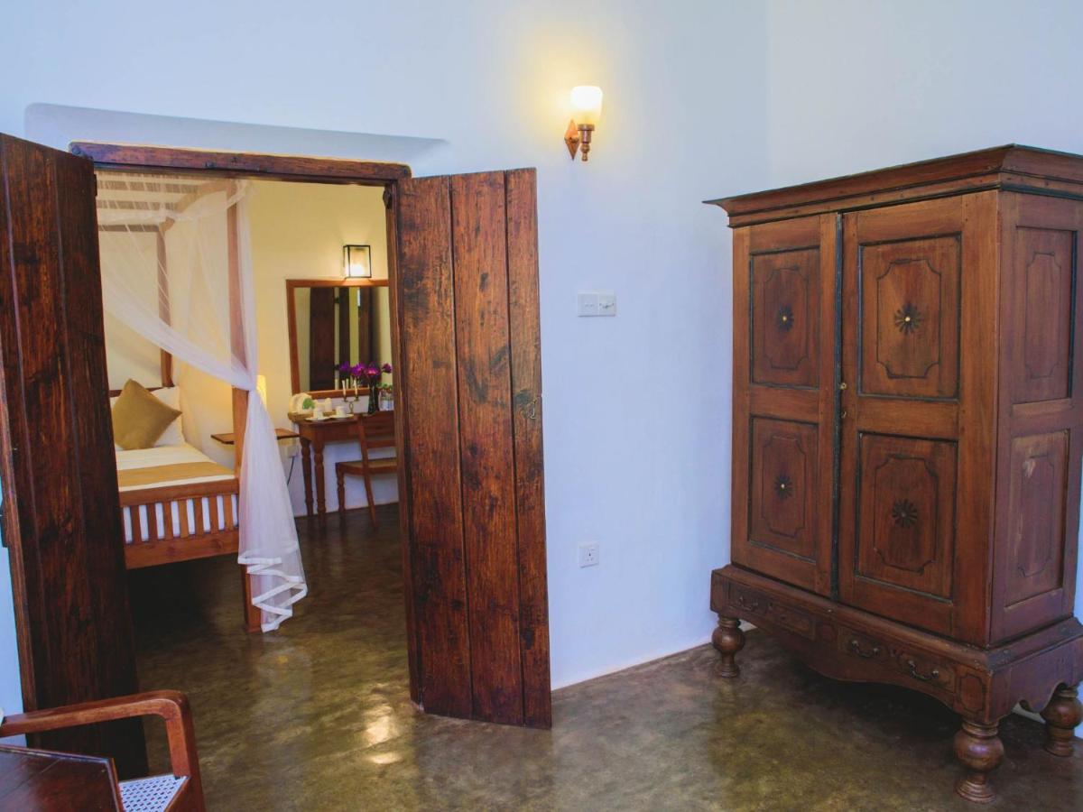 Thalpe Walawwa Heritage Villa Унаватуна Екстериор снимка