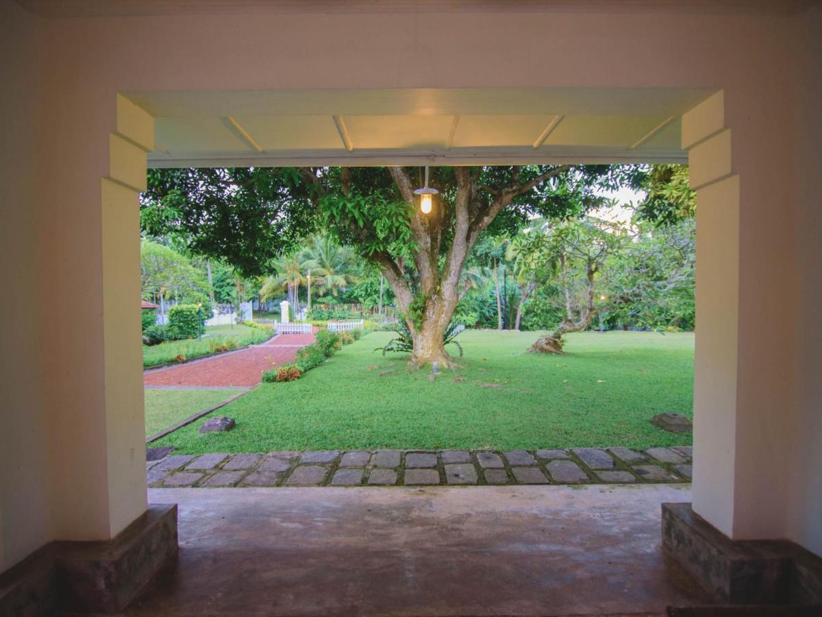 Thalpe Walawwa Heritage Villa Унаватуна Екстериор снимка