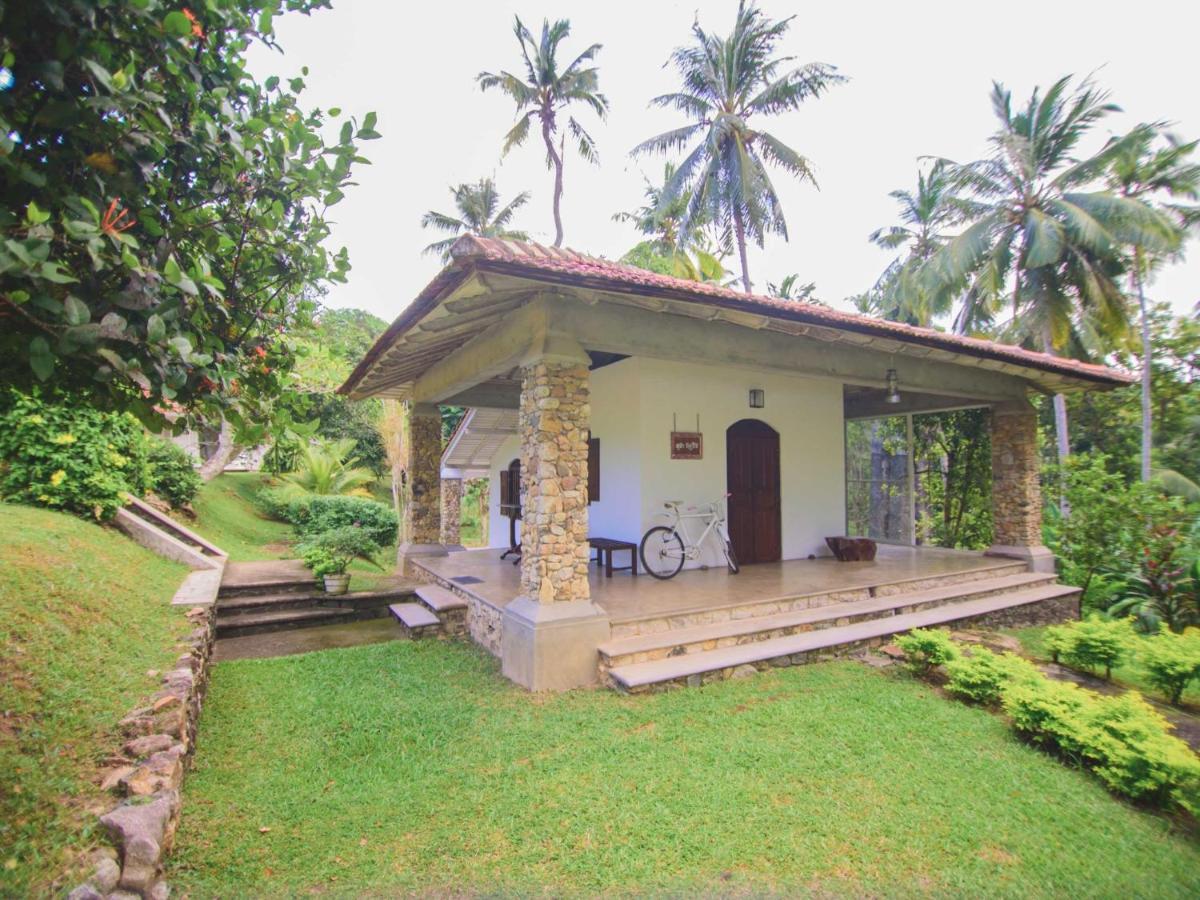Thalpe Walawwa Heritage Villa Унаватуна Екстериор снимка