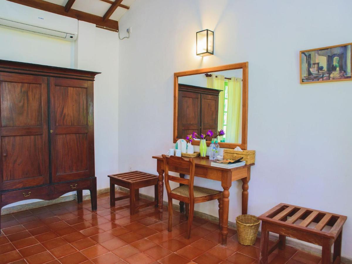 Thalpe Walawwa Heritage Villa Унаватуна Екстериор снимка
