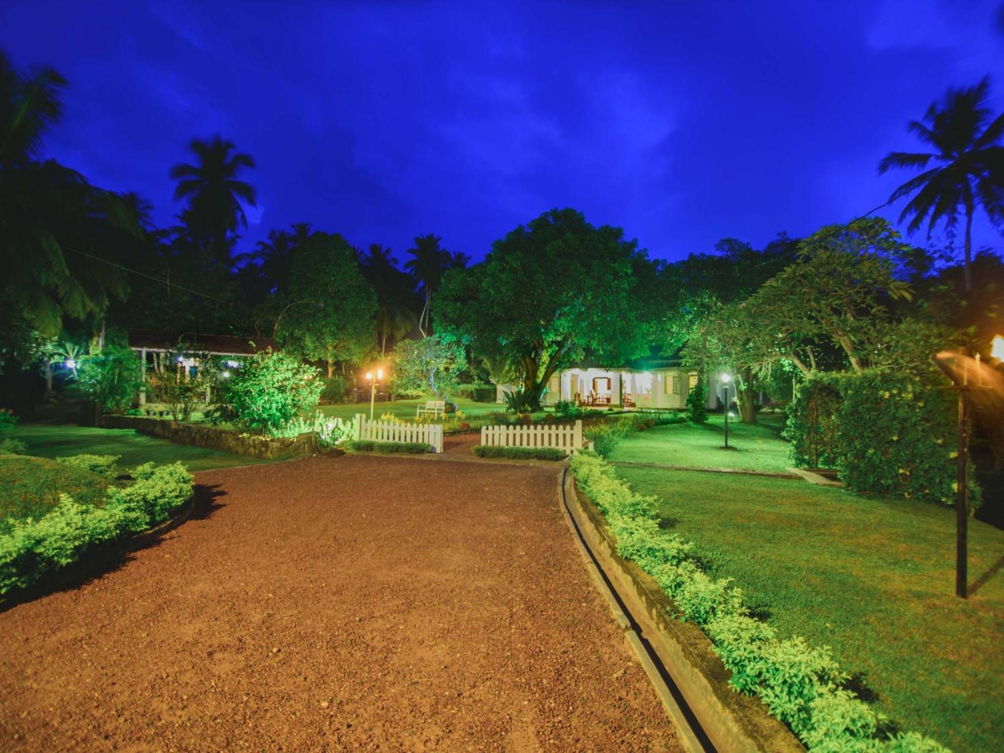 Thalpe Walawwa Heritage Villa Унаватуна Екстериор снимка